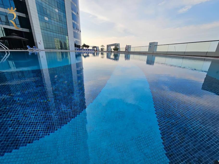 Queen Studio-city Of Lights In Al Reem Apartment