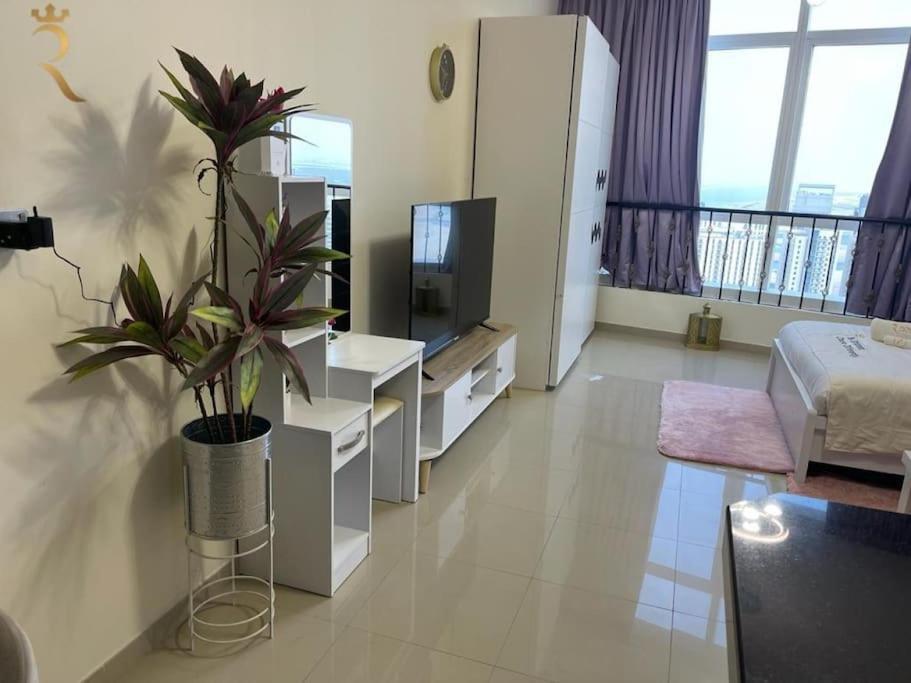 Queen Studio-city Of Lights In Al Reem Apartment *